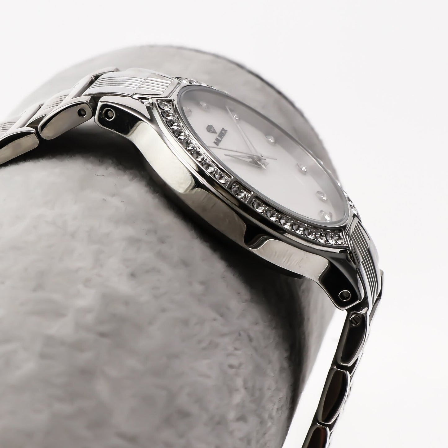 Murex • Swiss Watch • Stainless Steel • 34.30mm • Quartz • 3ATM • MUL560