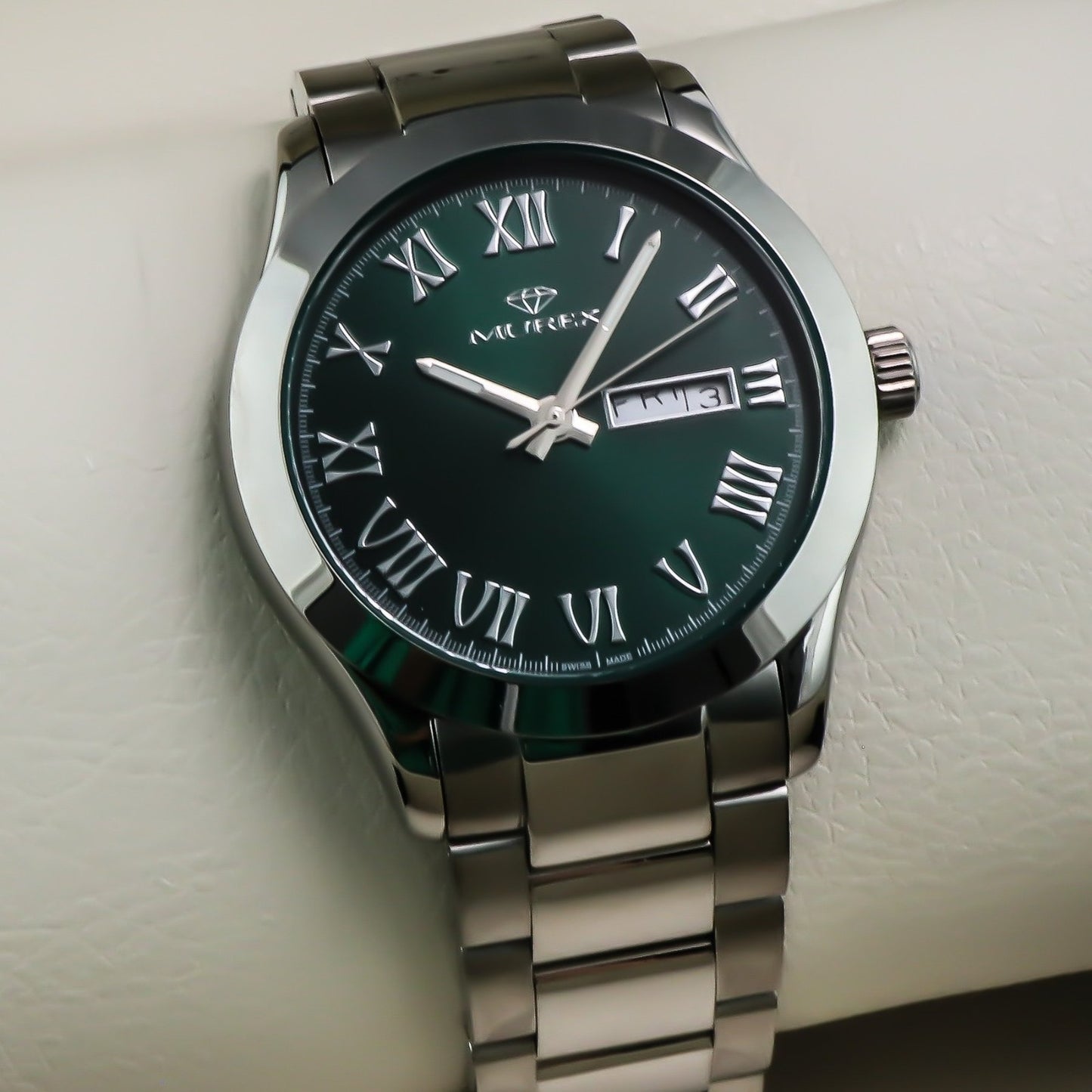 Murex • Swiss Watch • Stainless Steel • 44.9 mm • Quartz • 5ATM • MUM634