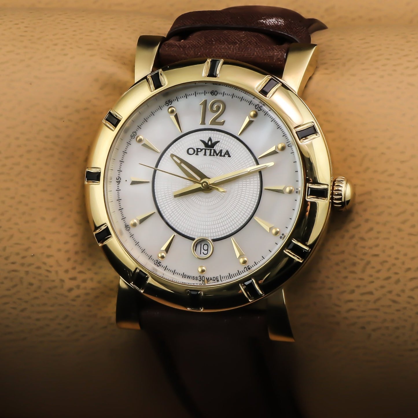 Optima • Swiss Watch • Stainless Steel • 39mm • Quartz • 5ATM • OSL265