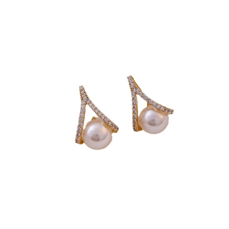 White Imitation Pearl Stud Earrings • Crystal Rhinestone • Women Trendy Jewelry