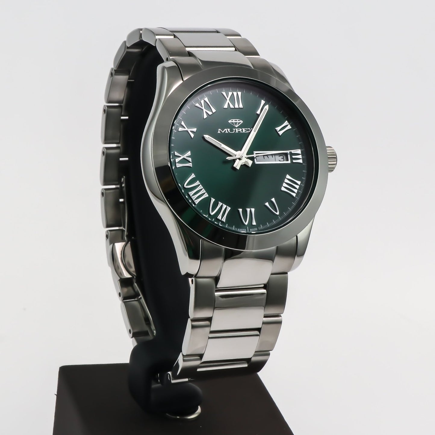 Murex • Swiss Watch • Stainless Steel • 44.9 mm • Quartz • 5ATM • MUM634