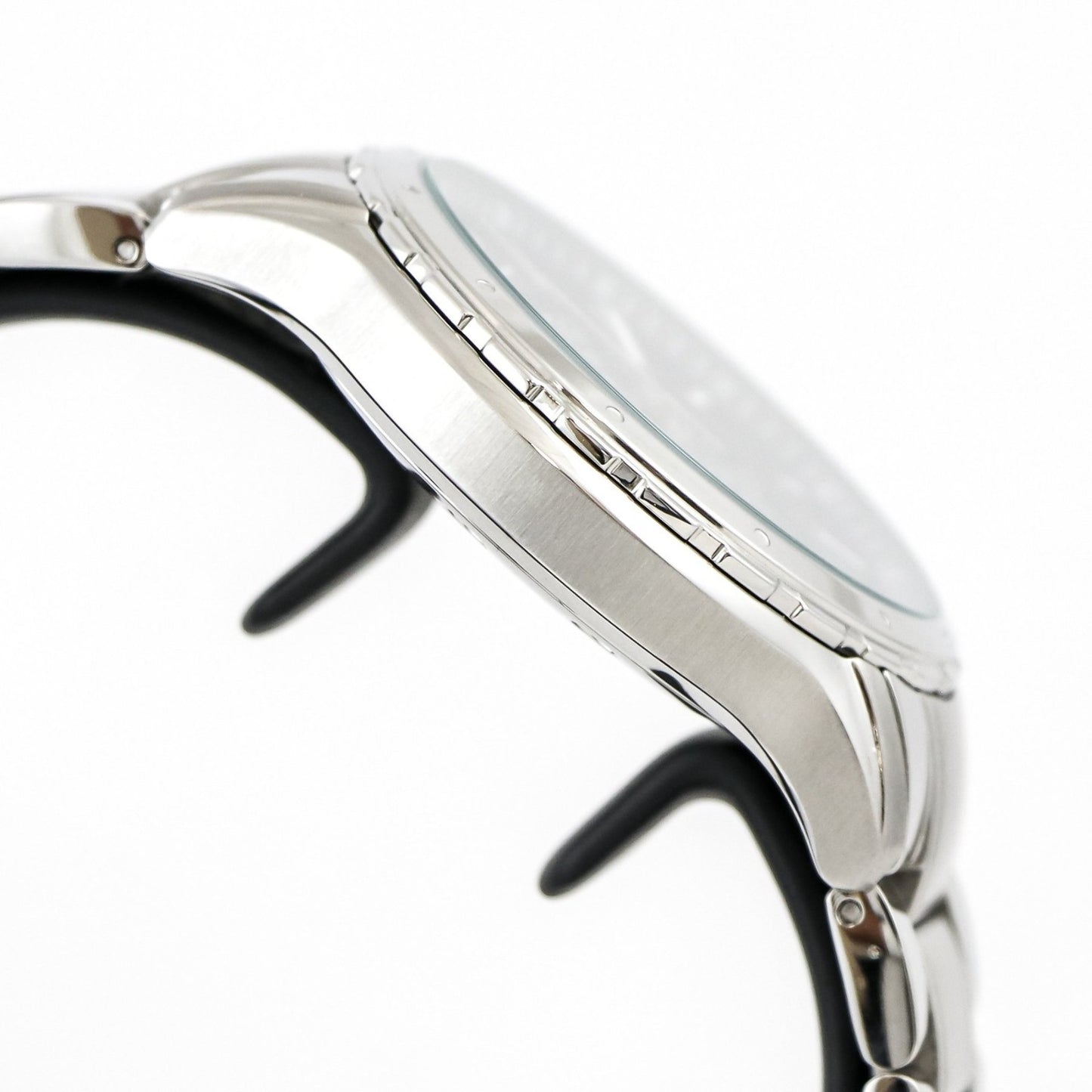 Optima • Swiss Chronograph Watch • Stainless Steel • 44.5mm • Quartz• 5ATM