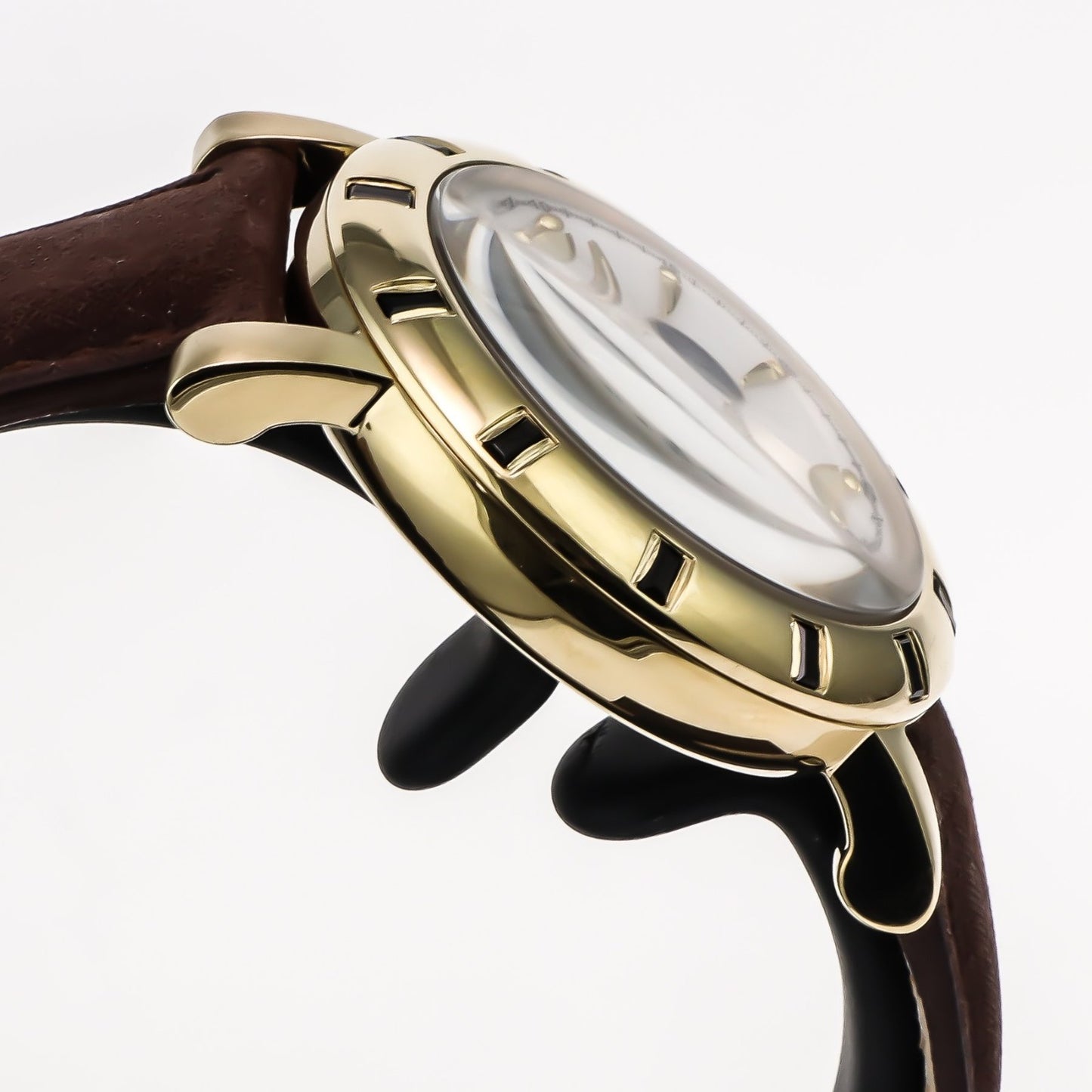 Optima • Swiss Watch • Stainless Steel • 39mm • Quartz • 5ATM • OSL265