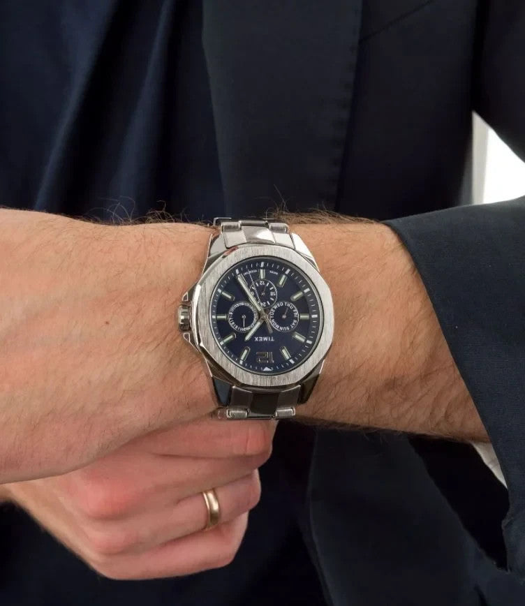 Timex • Men Watch Essex Avenue • Stainless Steel • 44mm • Quartz • TW2V43300