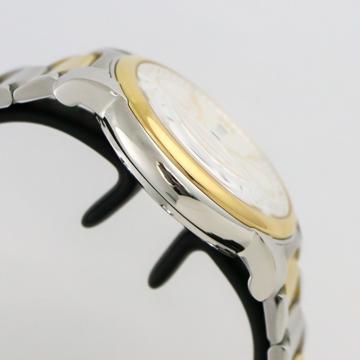 Mercury • Swiss Watch • Stainless Steel • 42mm • Automatic • 5ATM • MEA410