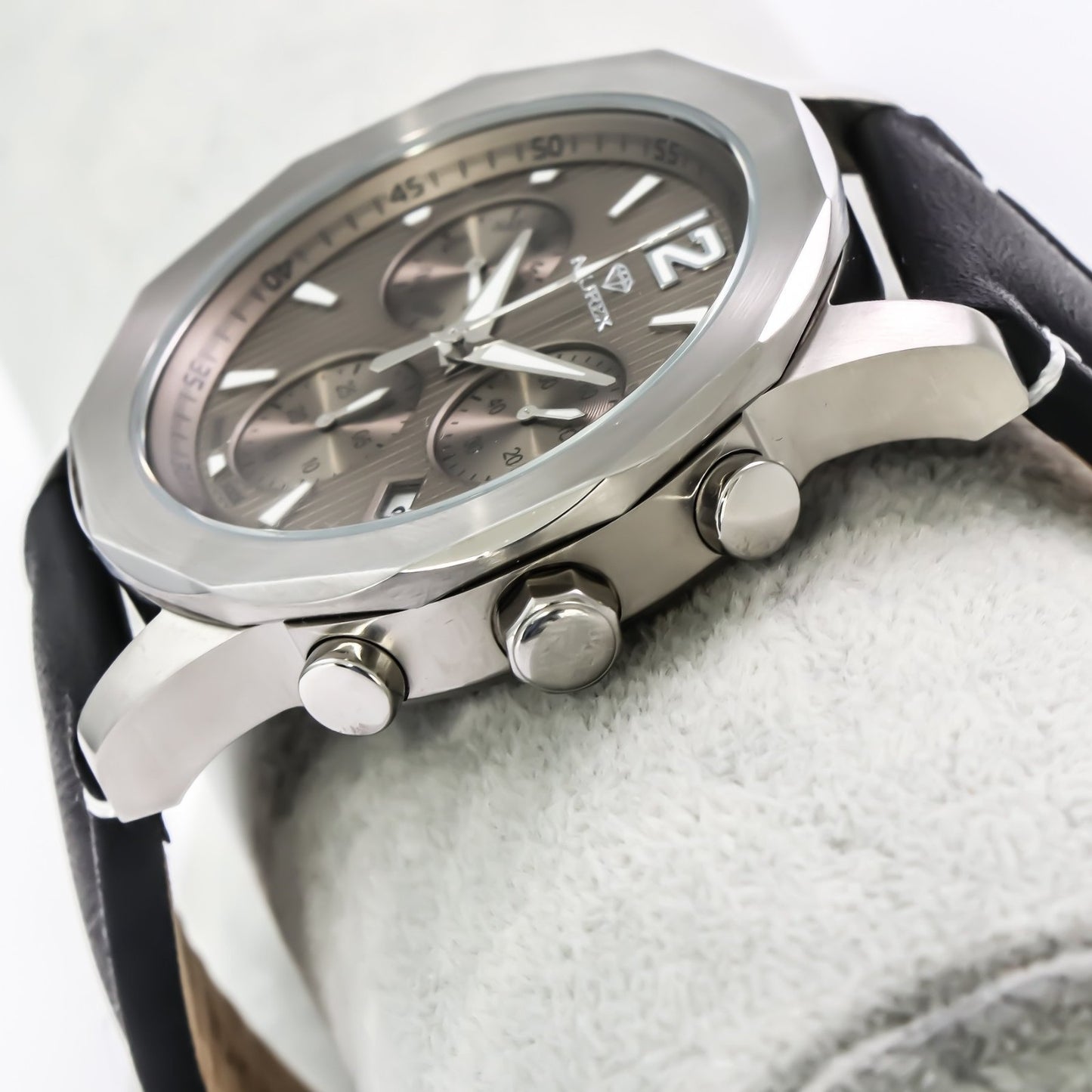 Murex • Swiss Chronograph Watch • Stainless Steel • Quartz • 44.7mm • MUC605