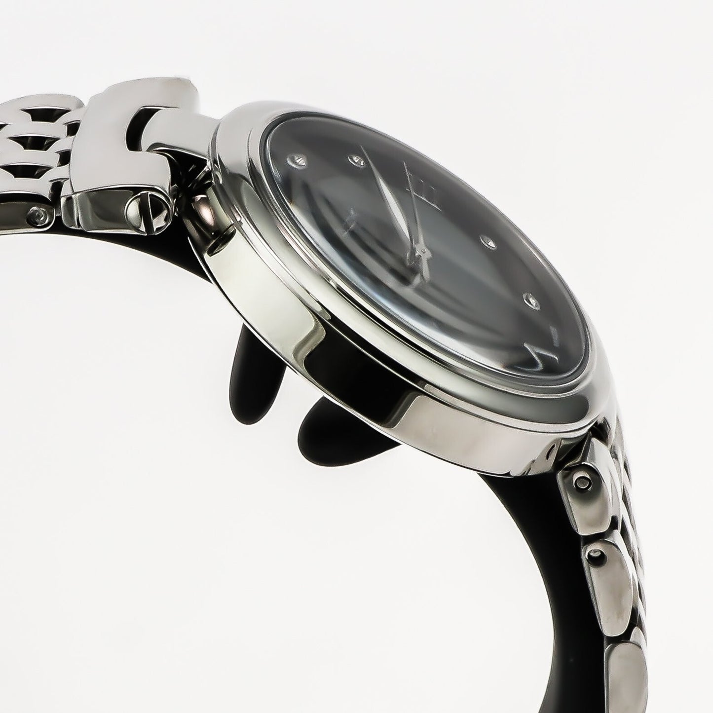 Murex • Swiss Watch • Stainless Steel • 34.3mm• Quartz • 5ATM • MUL589