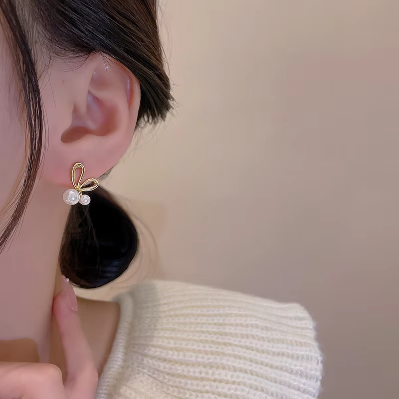 18K Gold Plated Stud Earrings • Elegant Imitation Pearl Jewelry for Women