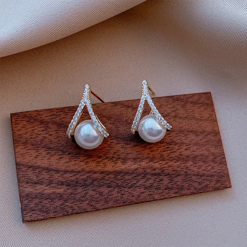 White Imitation Pearl Stud Earrings • Crystal Rhinestone • Women Trendy Jewelry