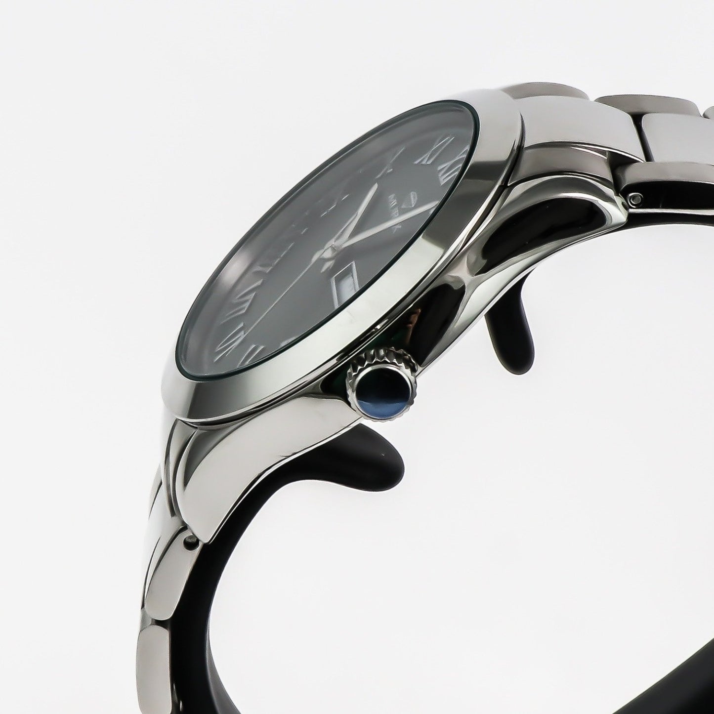 Murex • Swiss Watch • Stainless Steel • 44.9 mm • Quartz • 5ATM • MUM634