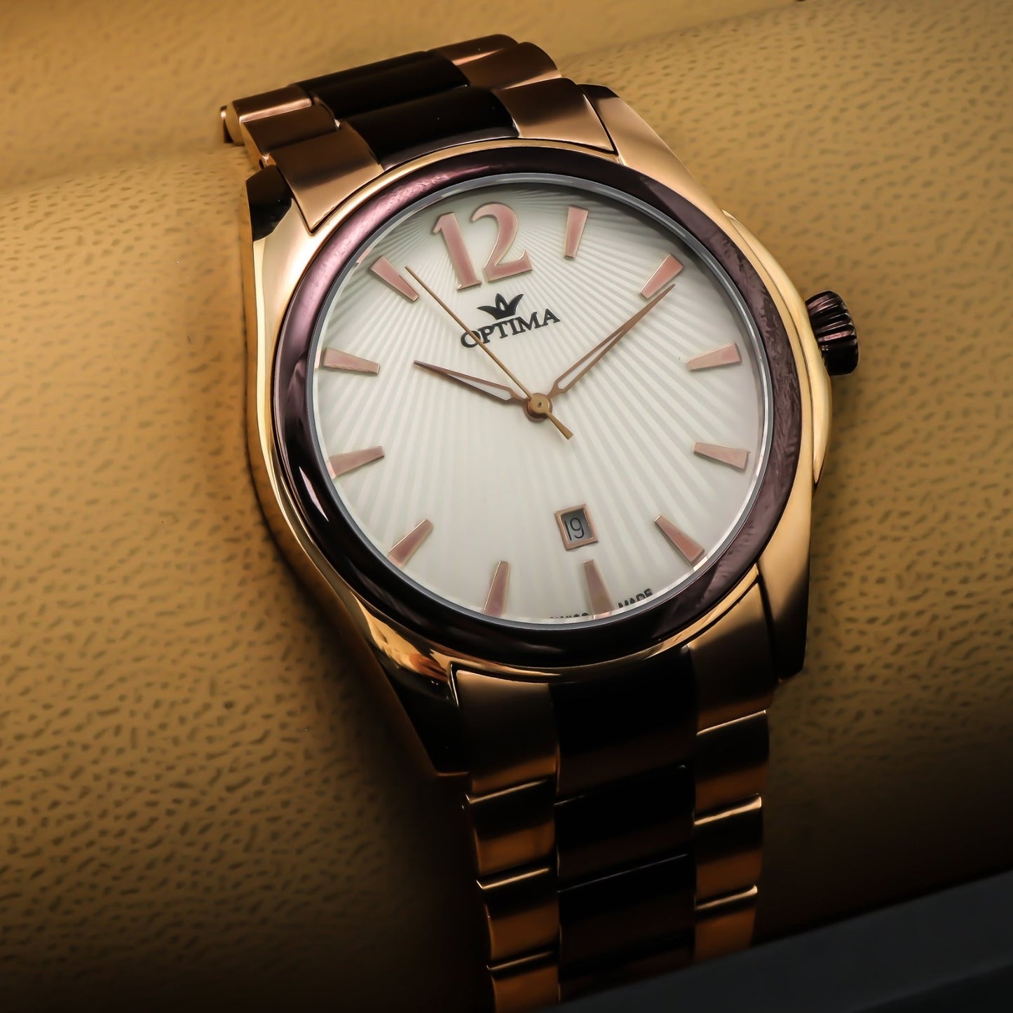 Optima • Swiss Watch • Stainless Steel • 44mm • Quartz • 3ATM • OSM247