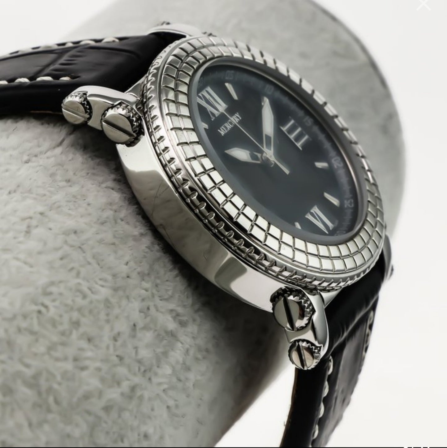 Mercury • Swiss Watch • Stainless Steel • 37mm • Quartz • WR50M • ME10205