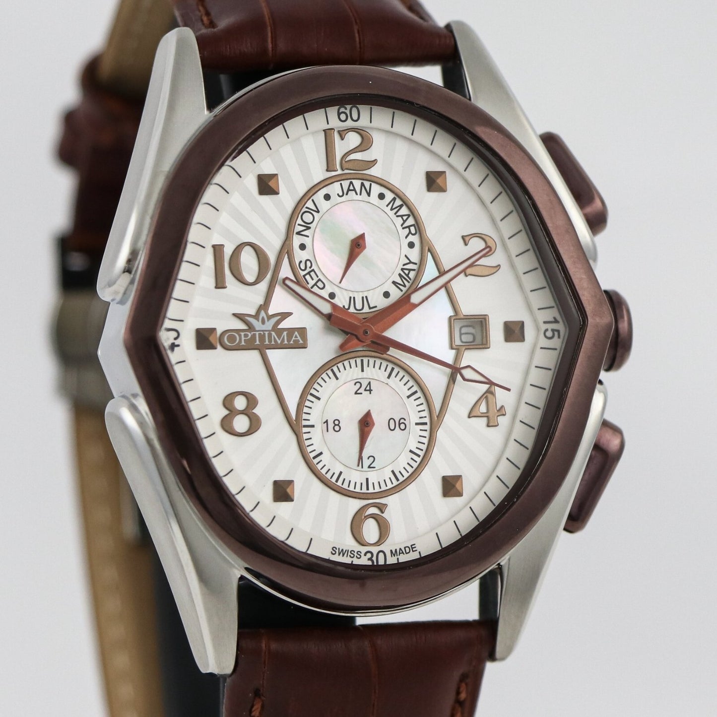 Optima • 42x44.5mm • Swiss Watch • Stainless Steel • Quartz • 5ATM • OSC272