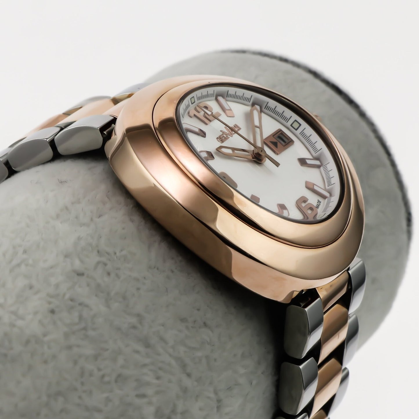 GEOVANI • Swiss Watch • Stainless Steel • 38mm • Quartz • 3ATM • GOL511