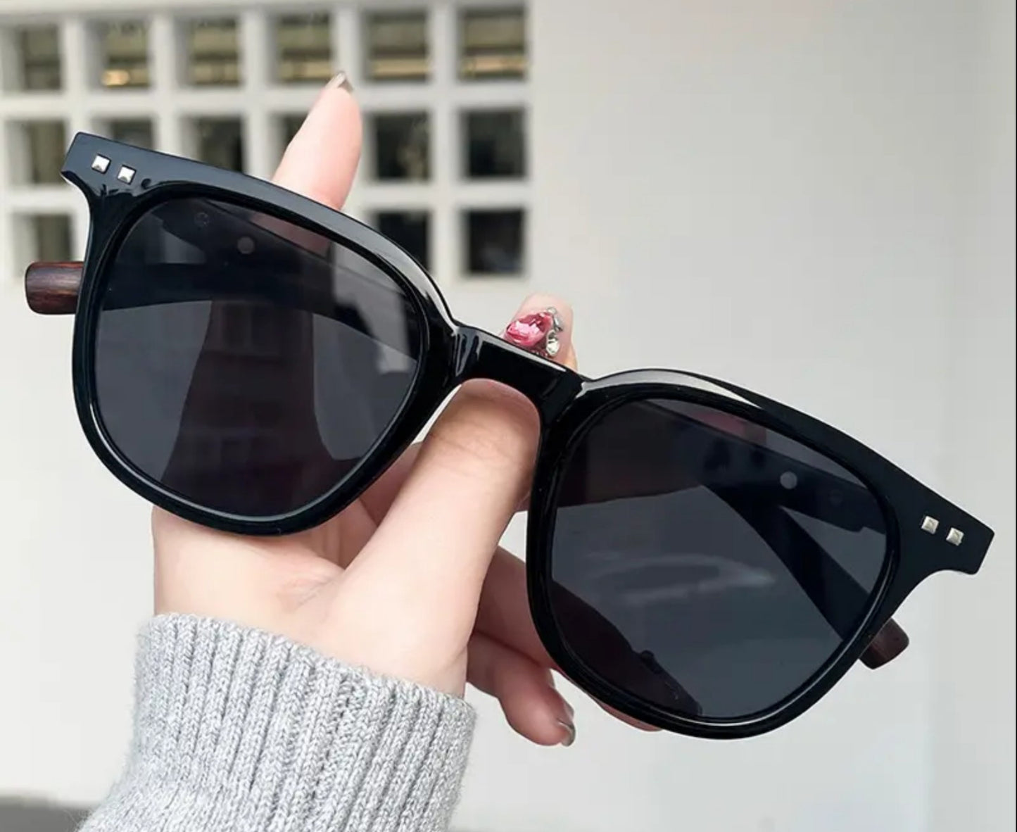 Retro Shades • Yucatan Traders • 148mm Frame • 146mm Temple • 400UV Rating