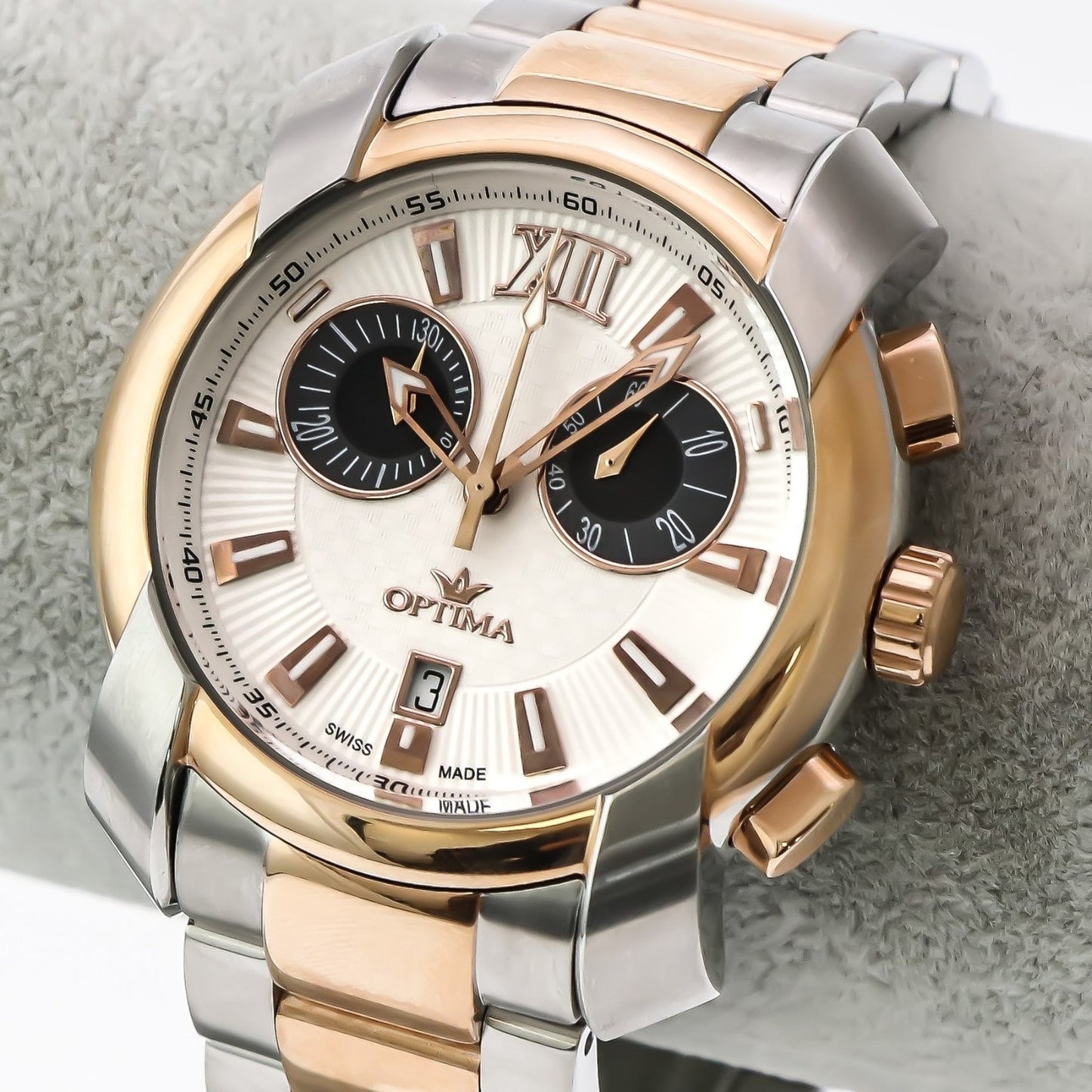 Optima • Swiss Chronograph Watch • Stainless Steel • Quartz • 43mm  • OSC275