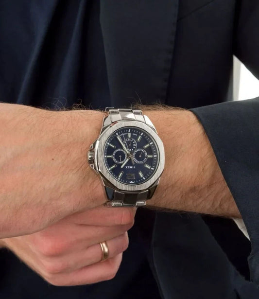 Timex • Men Watch Essex Avenue • Stainless Steel • 44mm • Quartz • TW2V43300