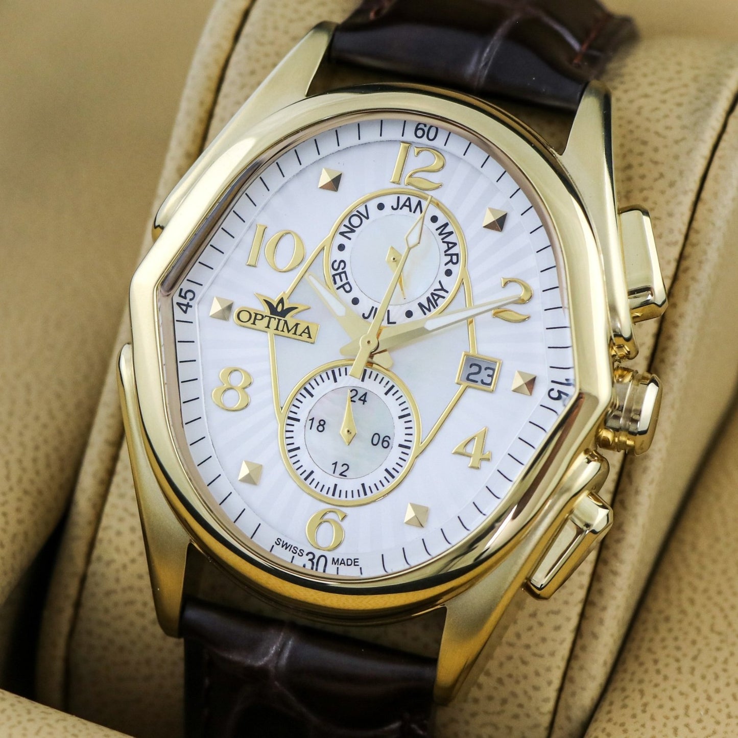 Optima • Swiss Watch • Stainless Steel • 42 mm x 44.5mm• Quartz • 5ATM • OSC272