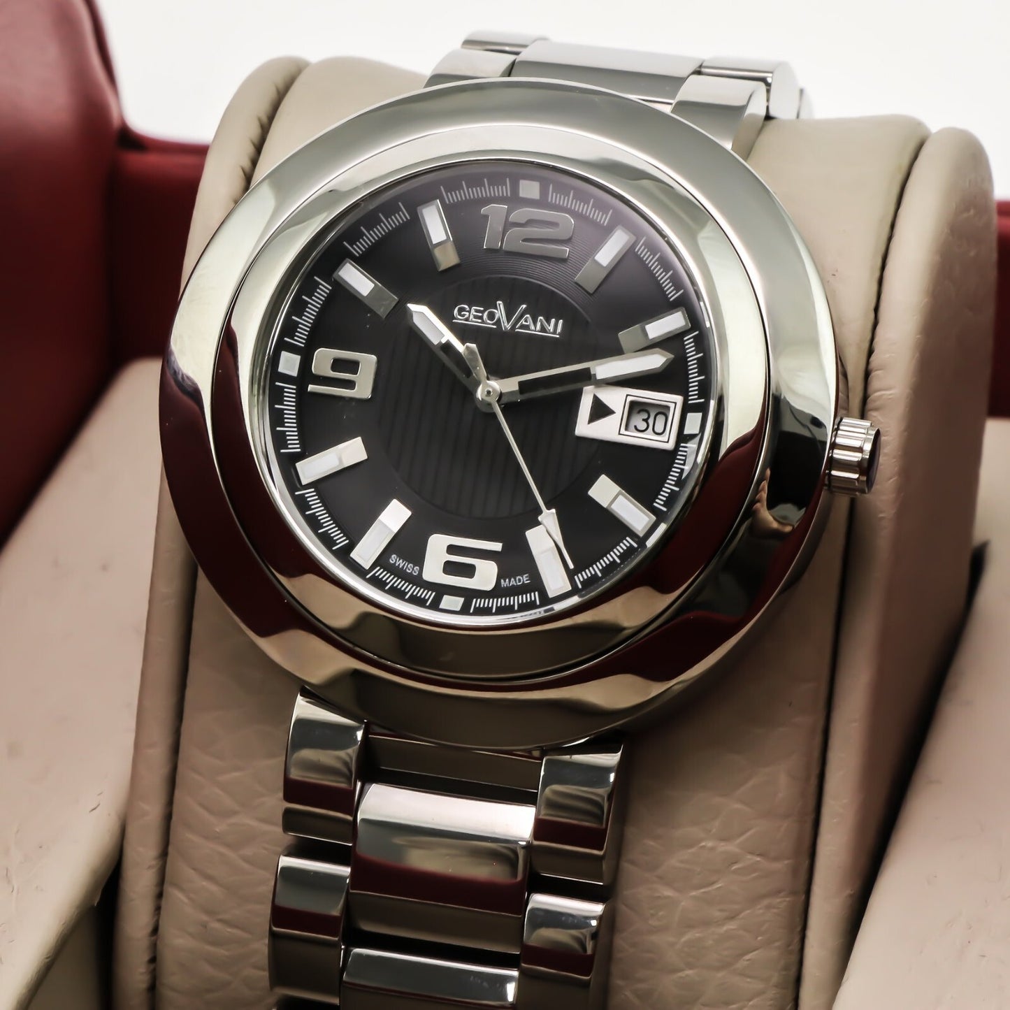 Geovani  • Swiss Watch • Stainless Steel • 44mm • Quartz • 3ATM • GOB511