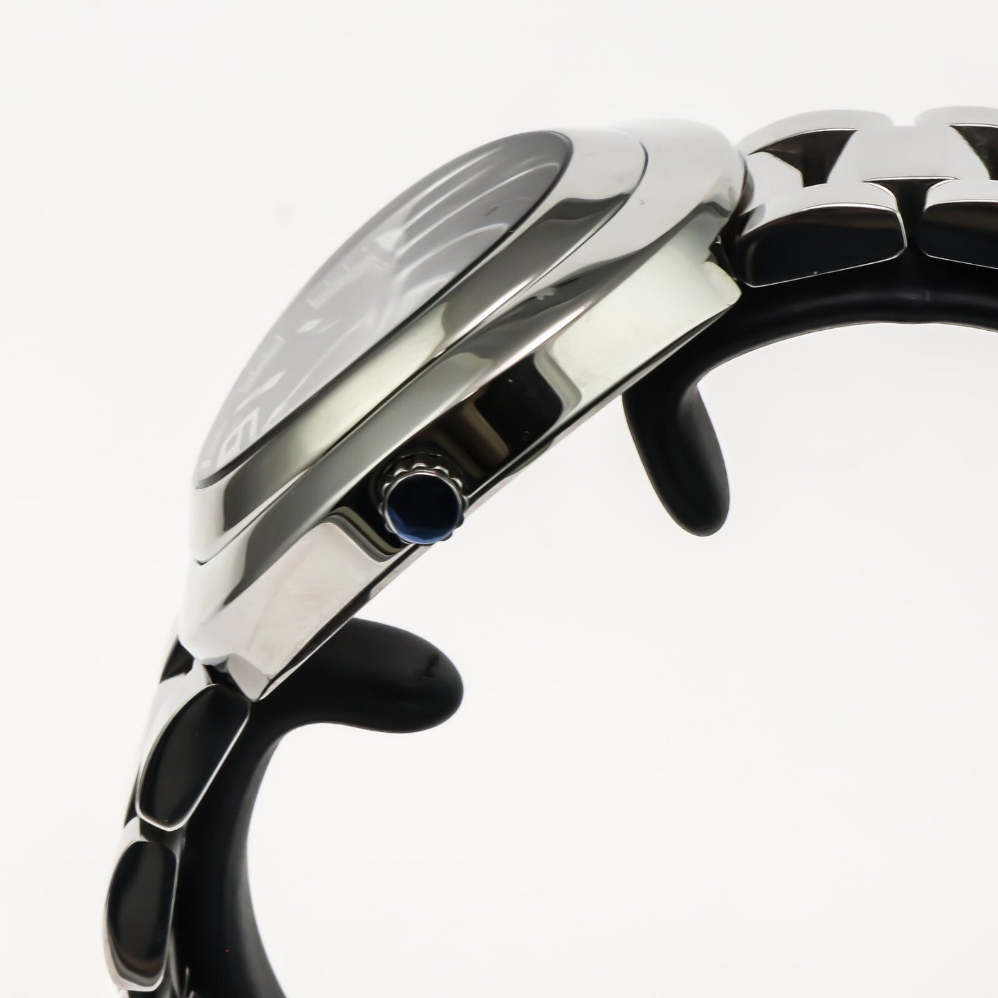 Geovani  • Swiss Watch • Stainless Steel • 44mm • Quartz • 3ATM • GOB511