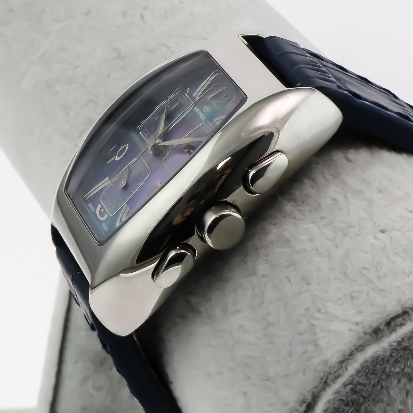 Murex • Swiss Watch • Stainless Steel • 40x43mm • Quartz • 3ATM • ISC588