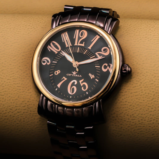 Optima • Swiss Watch • Stainless Steel • 43mm • Quartz • 3ATM • OSM212