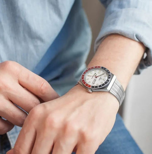 Timex • Men Watch Q Reissue • Stainless Steel • 38mm • Quartz • 5ATM • TW2U61200